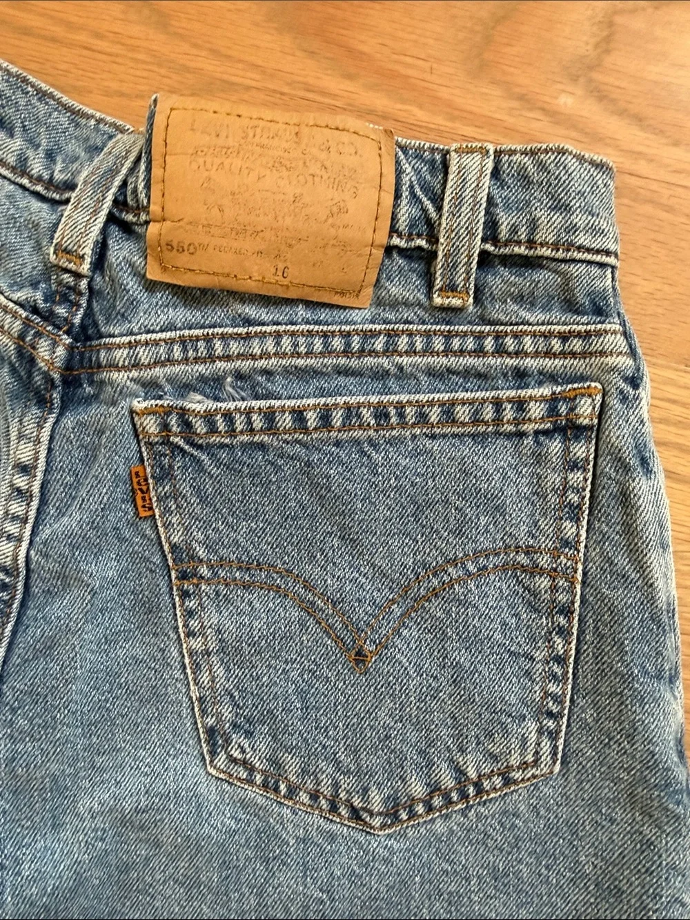 Vintage Levi’s Orange Tab 550 Relaxed Fit Denim Shorts Women’s 16